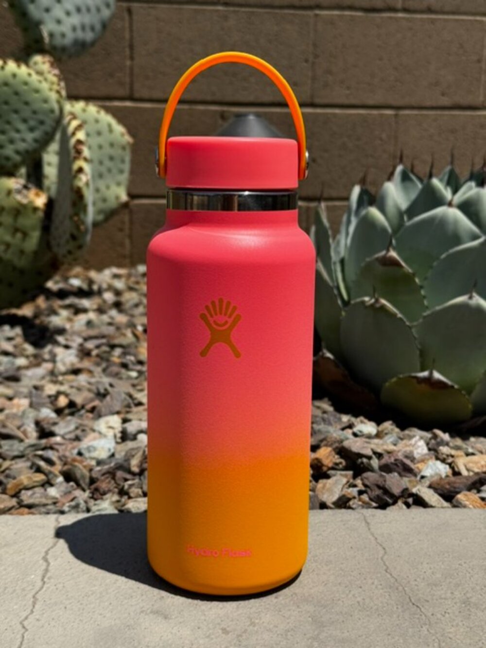 Hydro Flask Limited Edition 32 oz Ombre Hibiscus Wide Mouth Bottle
